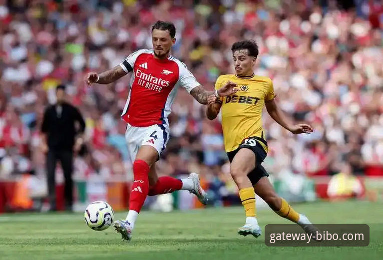 bibo必博最新登录 <h2>安菲尔德逆转夜:一场比赛如何定义英超争冠的残酷美学</h2>